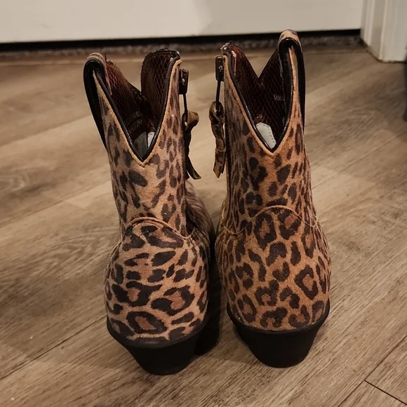 Ariat leapored print darlin booties size 7 - Picture 5 of 12